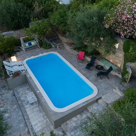 Family Rosin With Garden&pool *