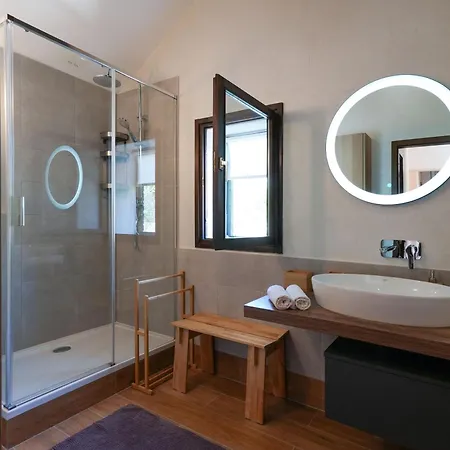 Family Rosin With Garden&pool