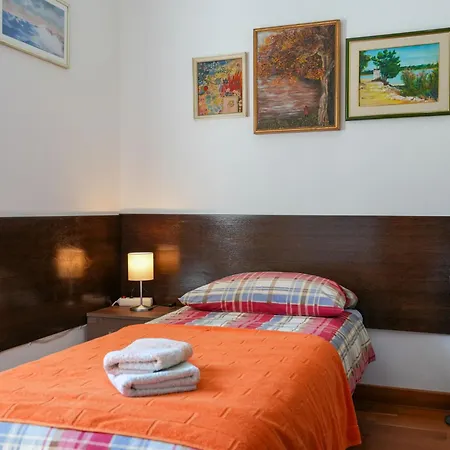 Family Rosin With Garden&pool Milna (Brac)