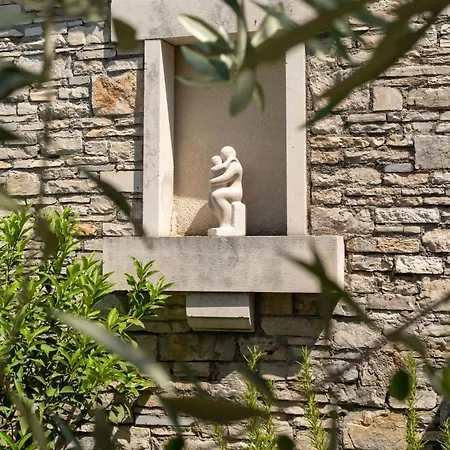 Villa Family Rosin With Garden&pool *