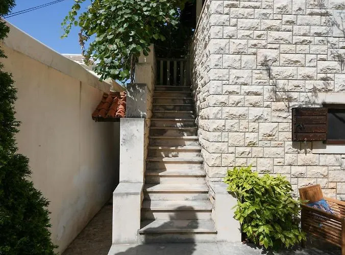 Family Rosin With Garden&pool *