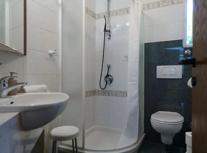 Villa Family Rosin With Garden&pool *