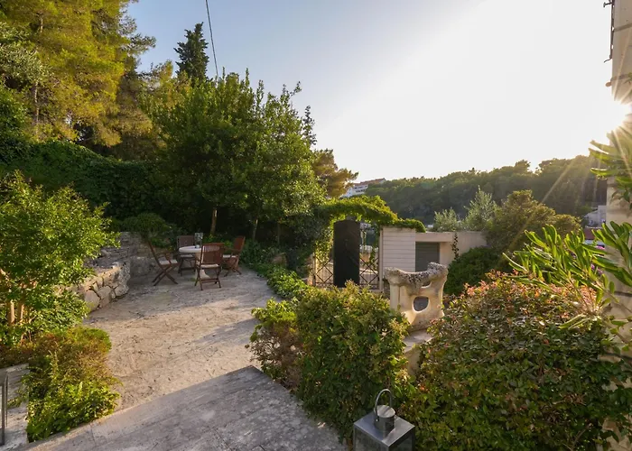 Family Rosin With Garden&pool *