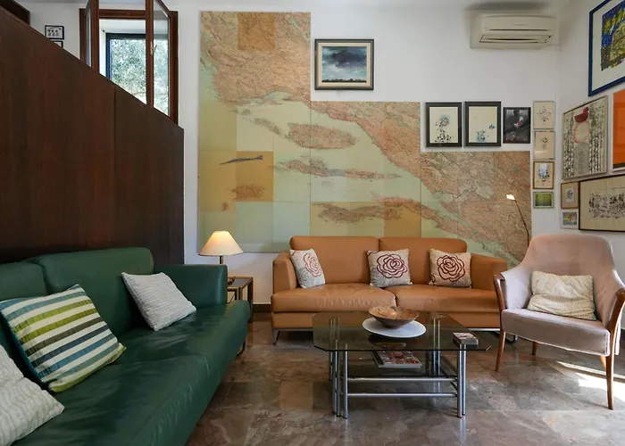 Villa Family Rosin With Garden&pool Milna (Brac)