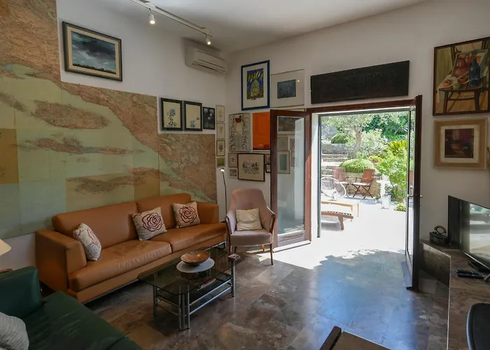 Family Rosin With Garden&pool Milna (Brac)